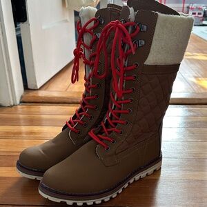 Brown Quilted Women's Boots with Red Laces